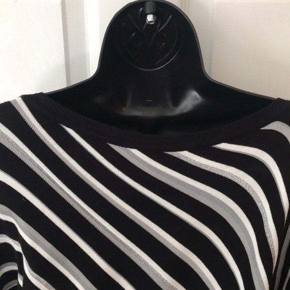 White House Black Market Sweater - Picture 6 of 10